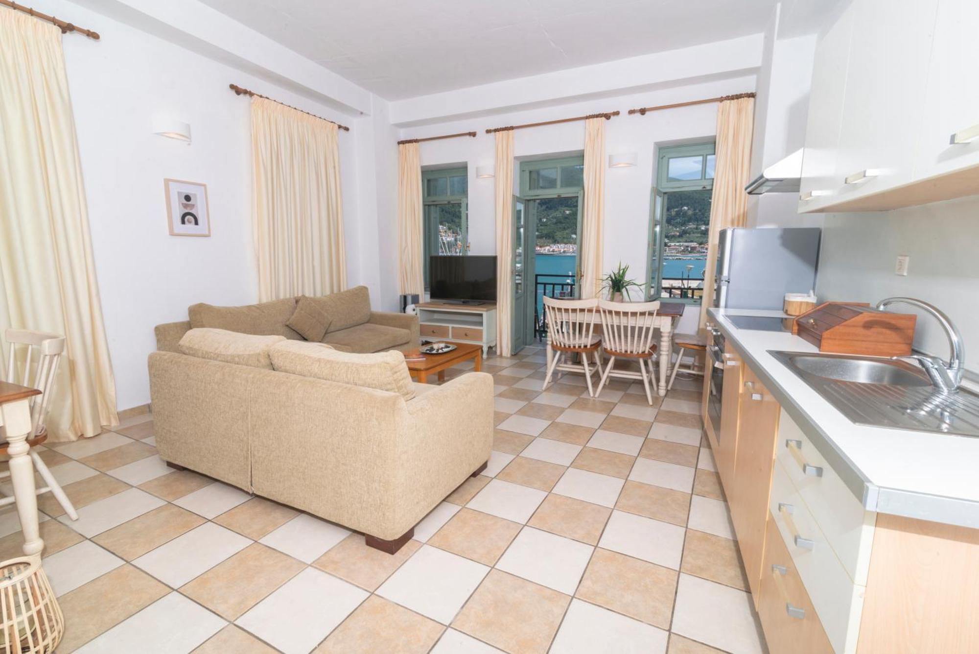 Faros Coastal Apartments スコペロス エクステリア 写真