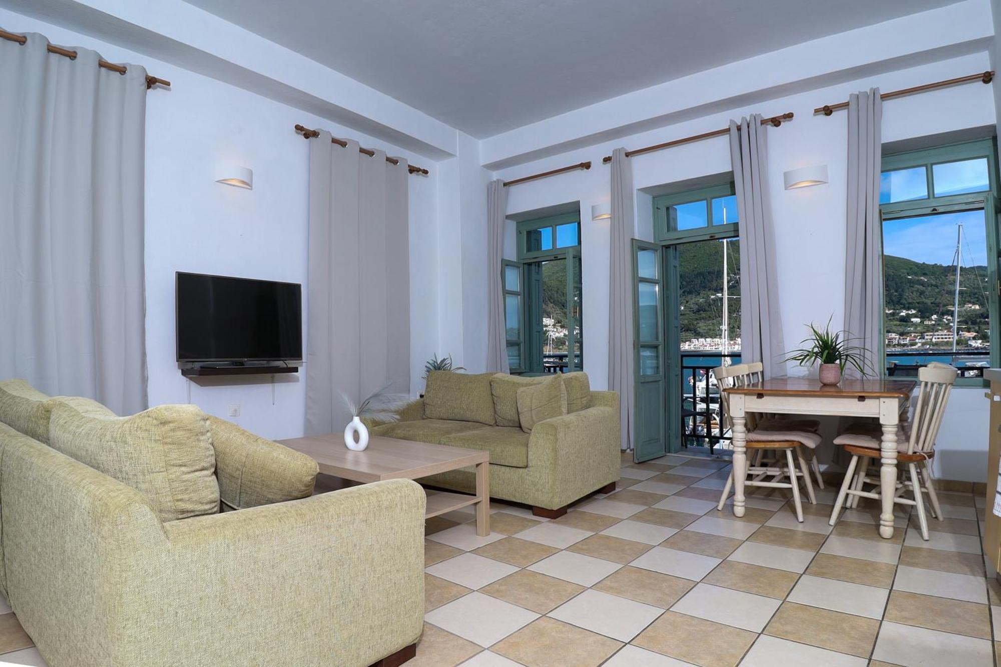 Faros Coastal Apartments スコペロス エクステリア 写真