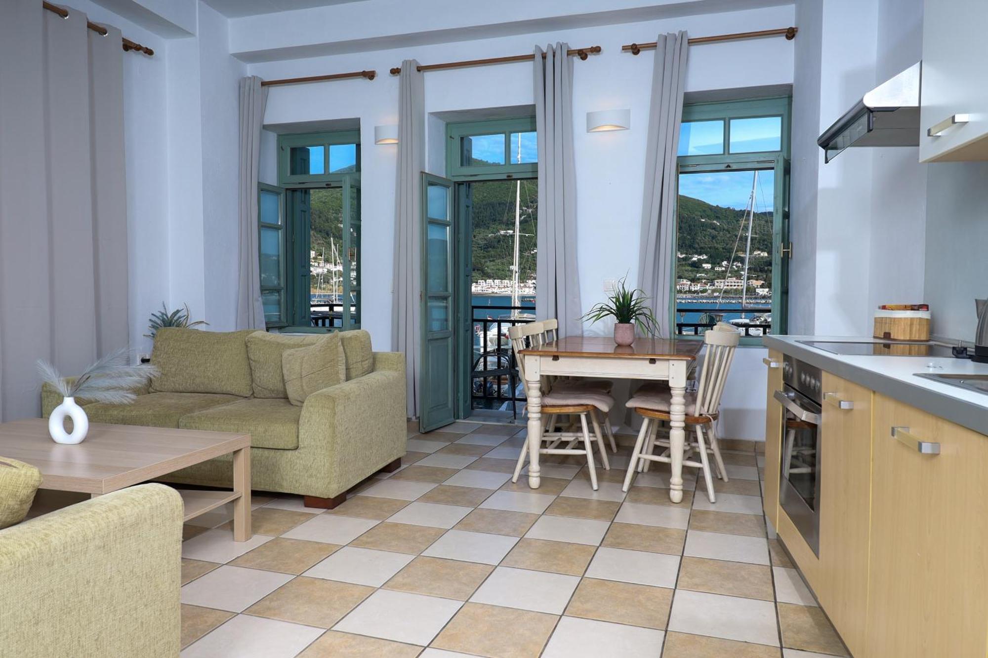 Faros Coastal Apartments スコペロス エクステリア 写真