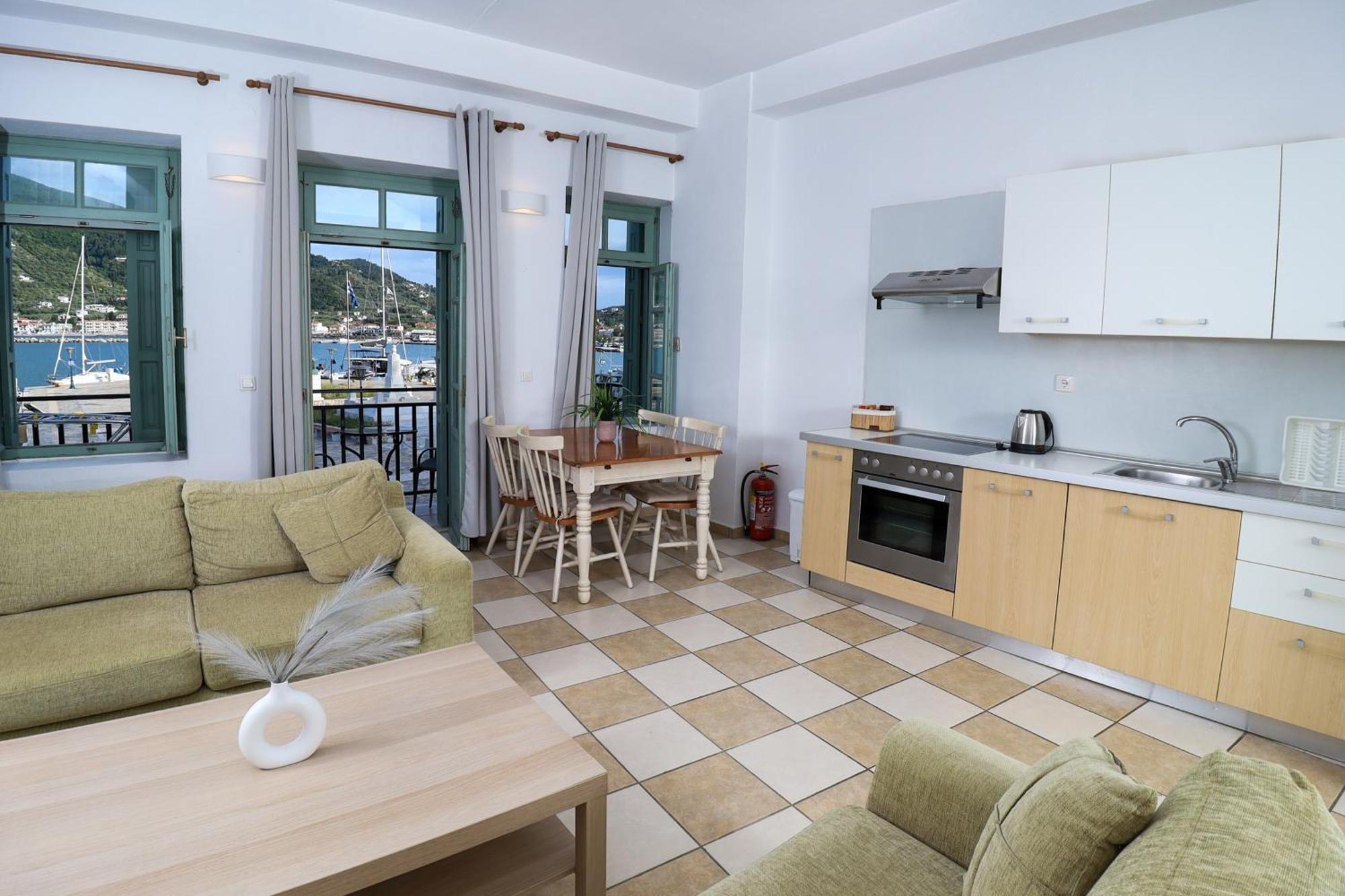 Faros Coastal Apartments スコペロス エクステリア 写真